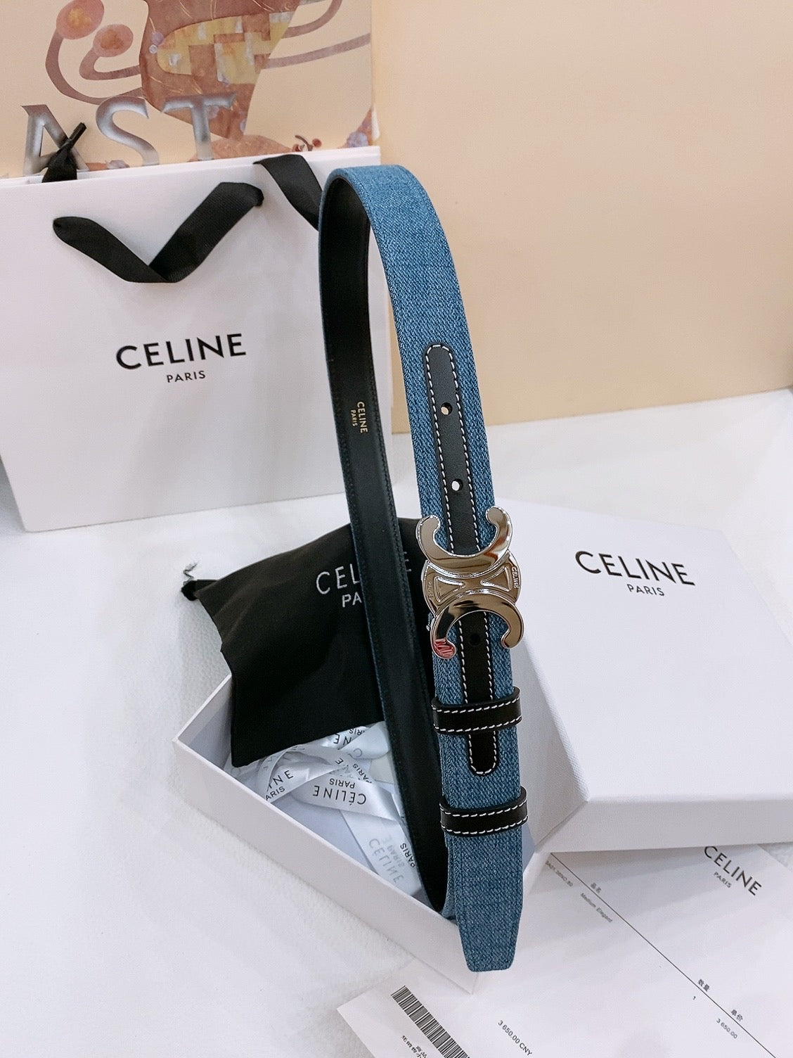 CELINE 25S BELT TRIOMPHE TAURILLON 25MM IN BLACK CALFSKIN AND DENIM 558344